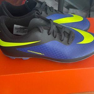 New Nike Junior Hypervenom Phade FG-R(Hyper Blue/Volt Black) Cleats Size 2.5Y